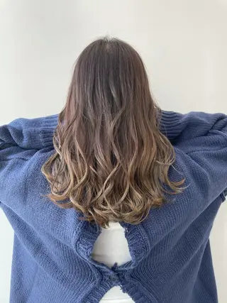 ミディアム カラー 🦄インナーカラー 🦄貫井彩花のヘアスタイル