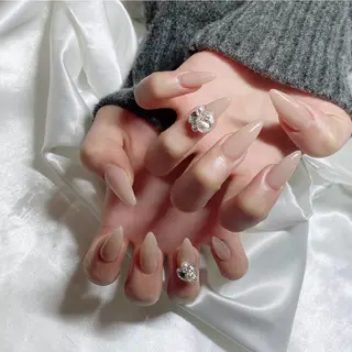 ネイル ＿WHITE+南海難波店所属・_WHITE+ 南海難波店のネイルデザイン