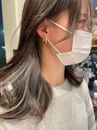 セミロング カラー 松永 果菜のヘアスタイル