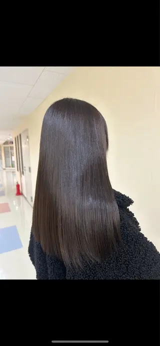 ロング カラー 及川 茜のヘアスタイル