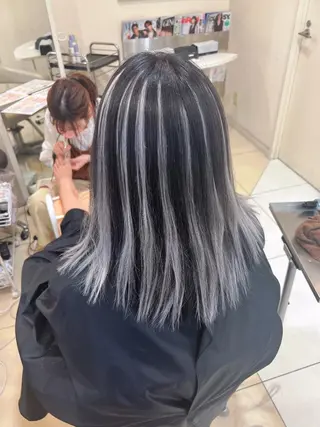 ミディアム カラー ヘアアレンジ エクステ＆カラー 特化F-card上通のヘアスタイル