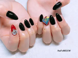 ネイル THECOLORS所属・近貞 莉奈のネイルデザイン