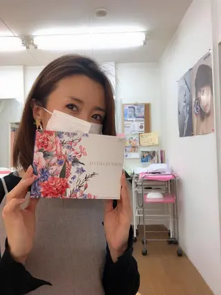 ミディアム カラー ヘアアレンジ メンズ ネイル マツエク・マツパ Momo Eggs所属・Momo Eggsのエステ・リラクイメージ