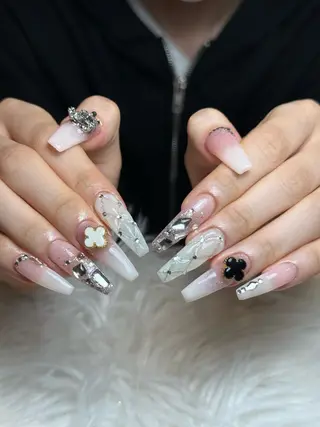 ネイル Julli NailStudioのネイルデザイン