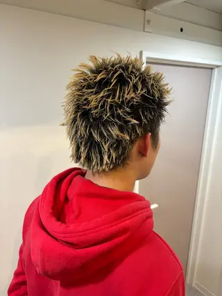 カラー メンズ 🩵izu 🩵のヘアスタイル