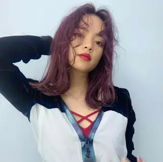 セミロング youres hair 髪質改善トリートメント&ヘッドスパ  新宿三丁目店【ユアーズヘア】所属・🦋透明感カラー 👑NODOKA🦋のヘアスタイル