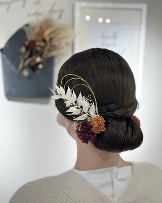 セミロング ヘアアレンジ 荒木 ひろかのヘアスタイル