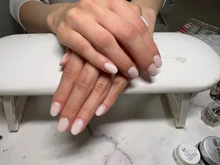 ネイル Chiara 長さだしのネイルデザイン