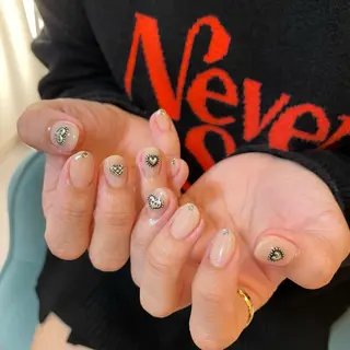 ネイル Ami 🦥のネイルデザイン