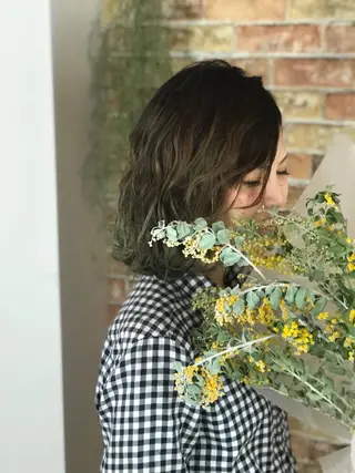 セミロング カラー EARTH/A東川 優美のヘアスタイル