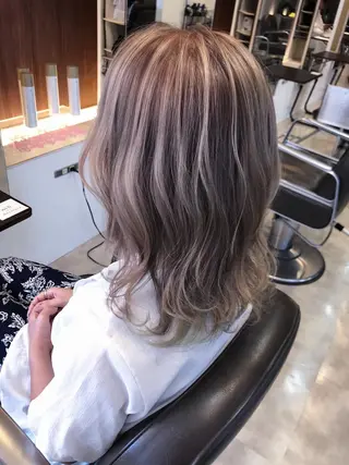 セミロング カラー ✨楠木 愛理✨のヘアスタイル
