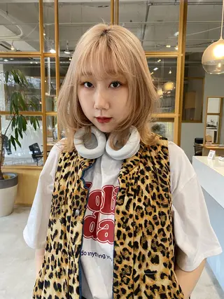 ミディアム 🌼FERIA梅田 shiho🌼のヘアスタイル