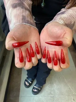 ネイル キラキラ オメメのネイルデザイン