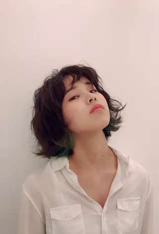 ショート カラー ✨くびれスタイル✨️ 戸嶋穂乃香のヘアスタイル