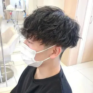 メンズ パーマ 渡辺 愛枝/艶カラー🩵のヘアスタイル