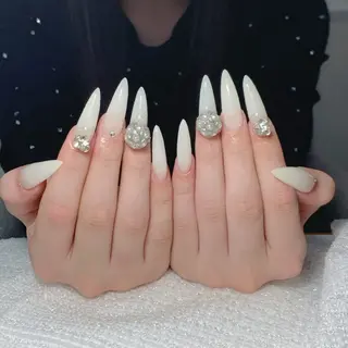 ネイル MIO nail   Osaka所属・Mio nail Osakaのネイルデザイン