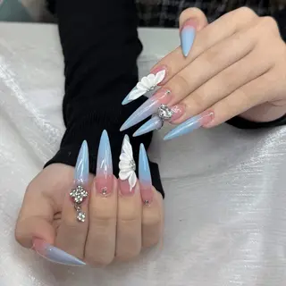 ネイル ANNA NAIL SALON所属・チャン ティ ジエンのネイルデザイン