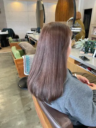 ロング サイトウ アヤナのヘアスタイル