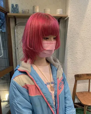 ミディアム ブリーチ/ウルフ ハッシュカット/石山のヘアスタイル