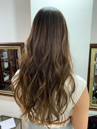ロング エクステ（レミー毛） NINEのヘアスタイル