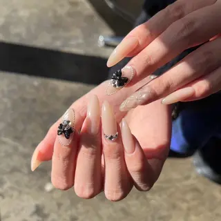 ネイル Allure戸祭店 yukinoのネイルデザイン