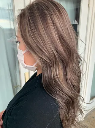 ロング 🫧赤み消しカラー nanami🫧のヘアスタイル