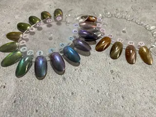 ネイル beauty salon ma'am所属・chihiro 小路ネイルのネイルデザイン