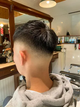 ショート メンズ BARBER SHOP NEW  STANDARD所属・アルガ ダイキのヘアスタイル