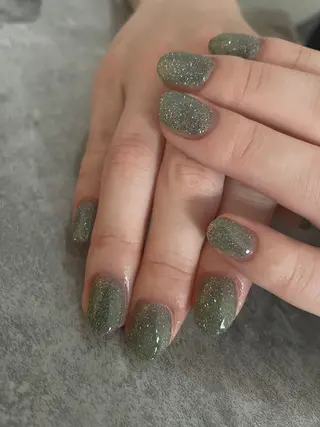 ネイル 黒須莉奈 IRYのネイルデザイン