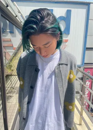 ショート カラー メンズ オカモト ミユウのヘアスタイル