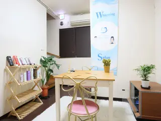 韓国式ホワイトニング 大阪梅田1480円のエステ・リラクイメージ