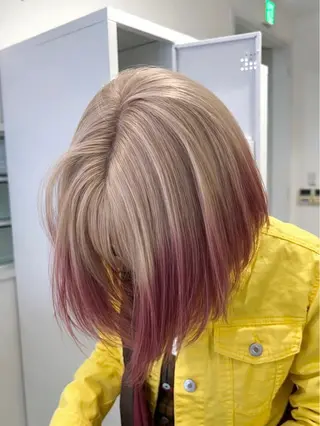 ショート ブリーチ/ベージュ /レイヤー/ひよりのヘアスタイル