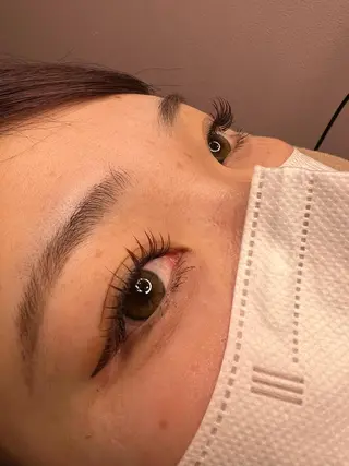 マツエク・マツパ REVE by figaro所属・福井 珠乃のヘアスタイル