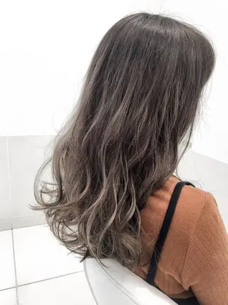 カラー MERu所属・MERu/高橋裕之 /レイヤー/艶カラーのヘアスタイル