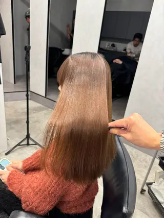 ロング salowin 渋谷　joule所属・美髪矯正 韓国レイヤーのヘアスタイル