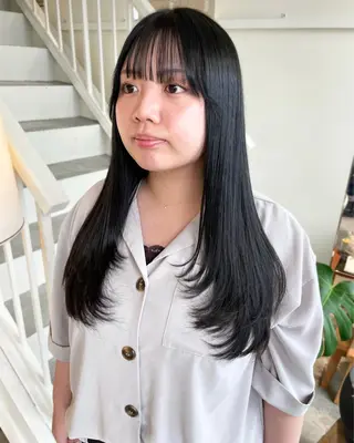 ロング カラー 林 千聖のヘアスタイル
