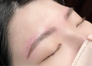 アイブロウ B's緑店 eyelist川上のマツエク・マツパデザイン