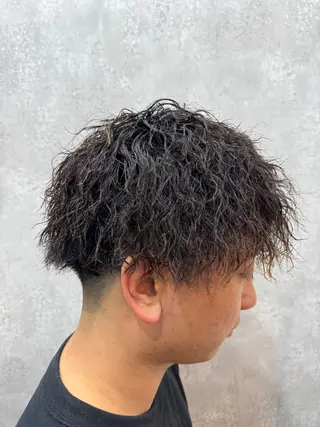 ショート パーマ メンズ 高井 柊のヘアスタイル