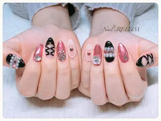 ネイル THECOLORS所属・近貞 莉奈のネイルデザイン