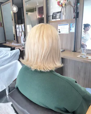 セミロング 平野 沙織のヘアスタイル