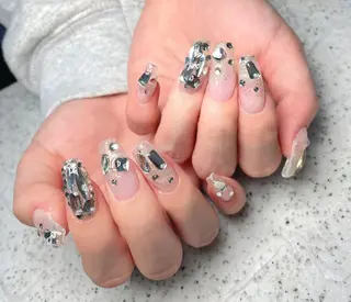 ネイル Queens 榊 まおのネイルデザイン