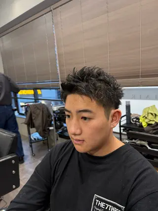 ショート メンズ 髙橋 翔一のヘアスタイル