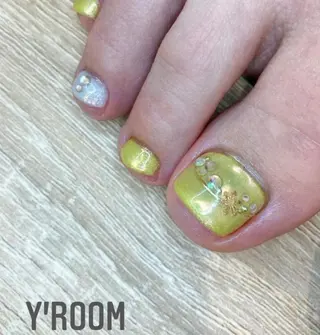 ネイル YUKA （ネイリスト）のネイルデザイン