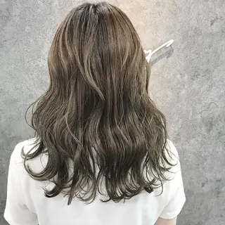 セミロング 所渉/韓国レイヤー /ウルフカットのヘアスタイル