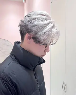 ミディアム カラー メンズ ブリーチ特化 ハイトーンRYOYAのヘアスタイル