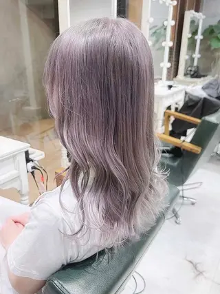 セミロング カラー ヘアアレンジ 𝐑𝐈𝐍𝐊𝐀 🐣🩷のヘアスタイル