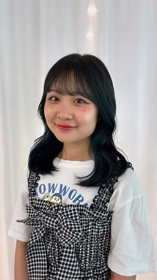 ミディアム カラー ✨️透明感･艶カラー ✨️RINのヘアスタイル