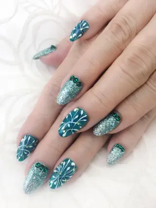 ネイル Angeailes〜アンジュエール〜所属・開運ネイル Angeailesのネイルデザイン