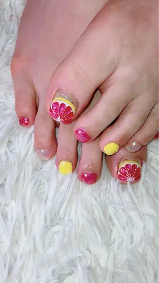 ネイル haleyume所属・shino🌟 痛ネイルのネイルデザイン