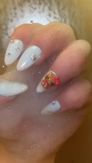 ネイル ネイルサロンエーナイン東雁来店所属・ナカガワ ユラのネイルデザイン